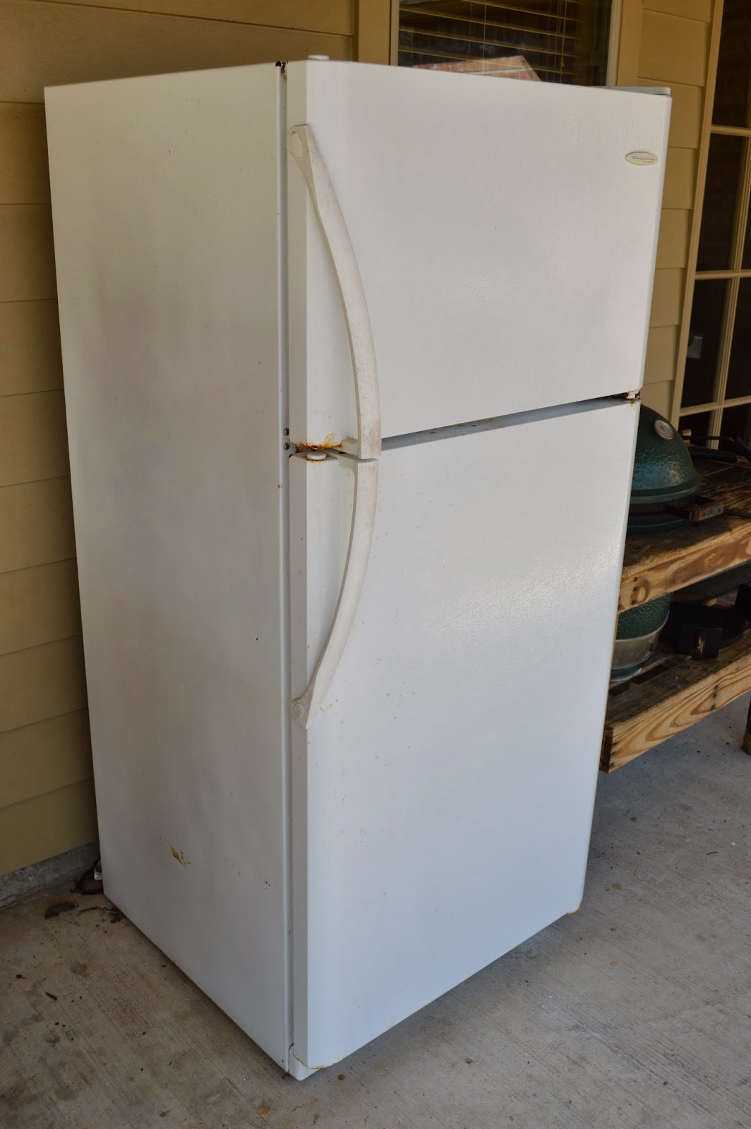 Moving Sale SOLD White Frigidaire Refrigerator 125