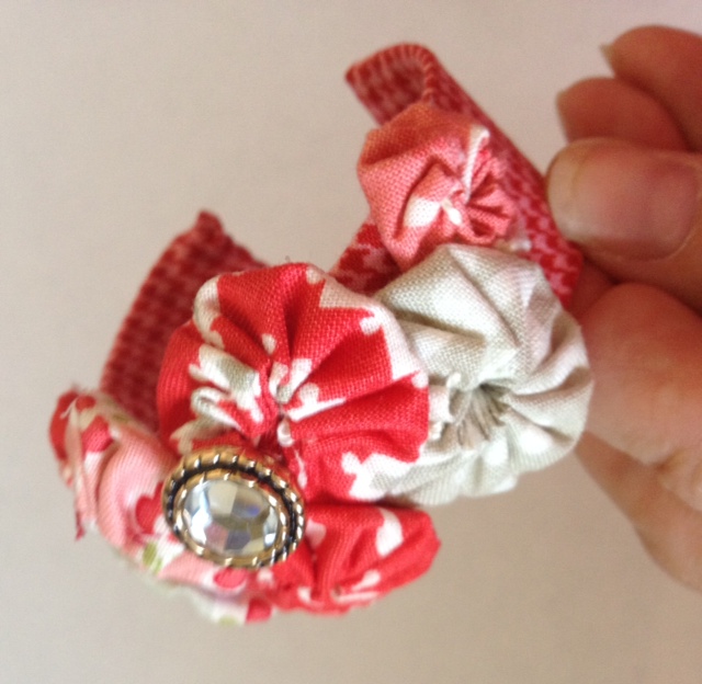 Pine Needles at Gardner Village MAKE IT MONDAY Yo Yo Bracelet tutorial