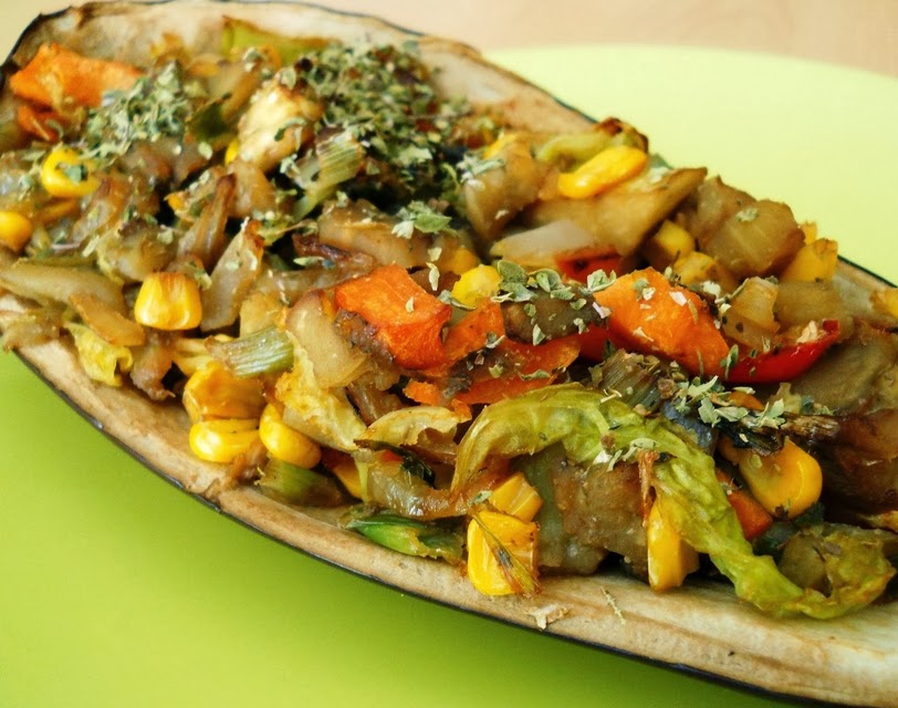 Berinjela Recheada com Vegetais Berinjela Recheada com Vegetais (vegana)