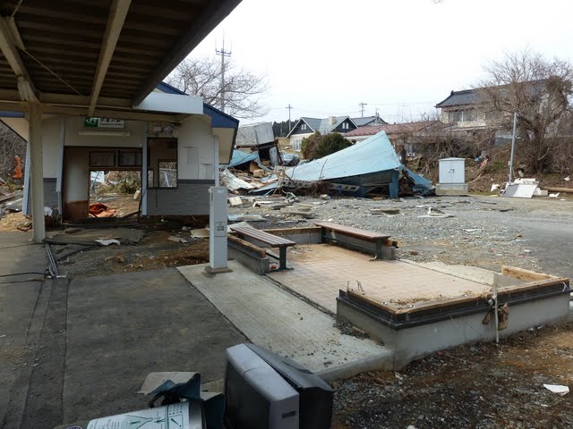 気仙沼線　津波の被害状況　南気仙沼駅