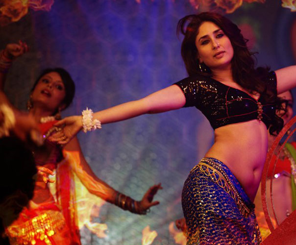 Kareena Kapoor Hot Navel Show In Fevicol Item Song images | Bollywood