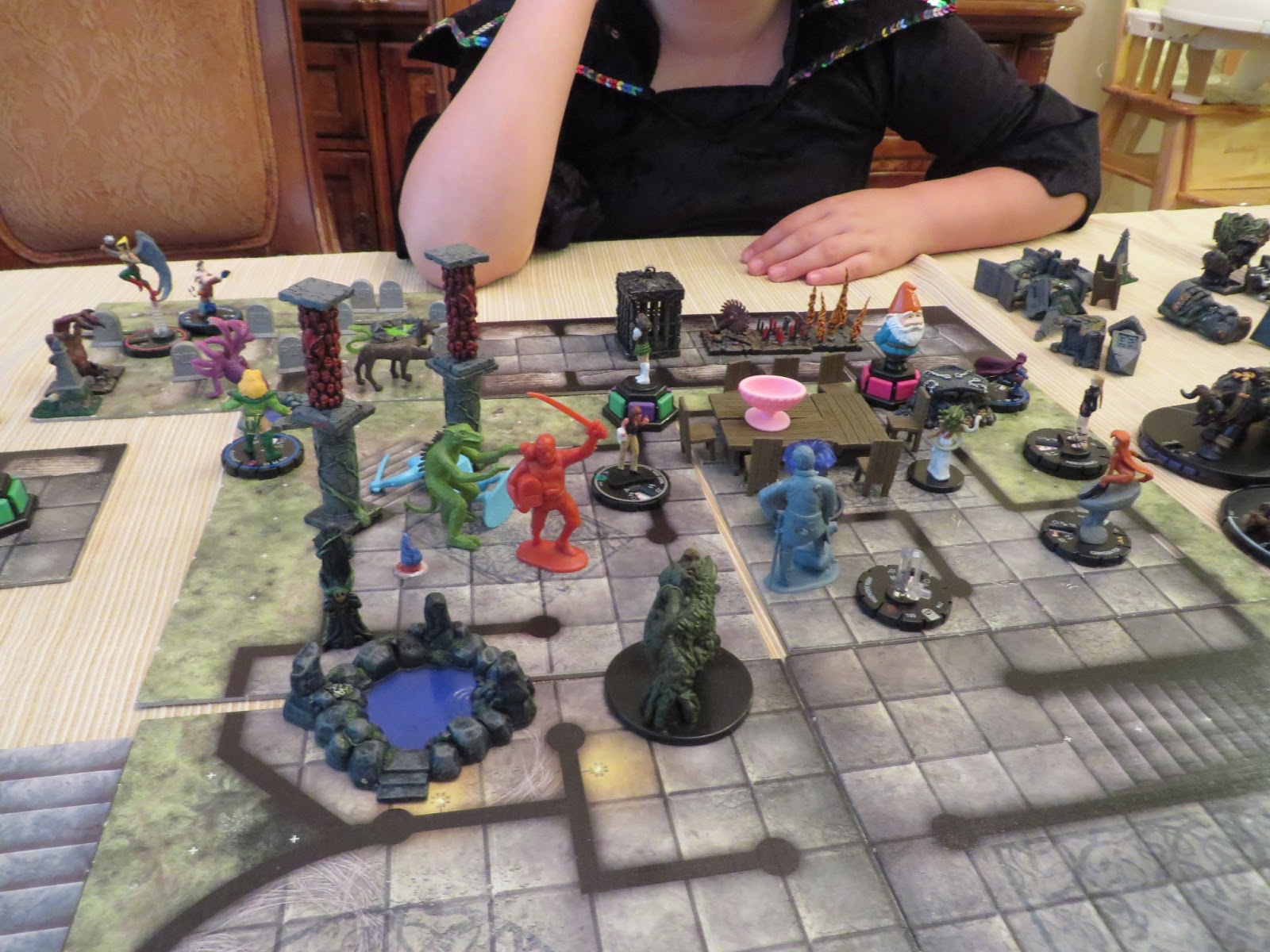 Real Minis Playing minis with kids (D&D adventure game)