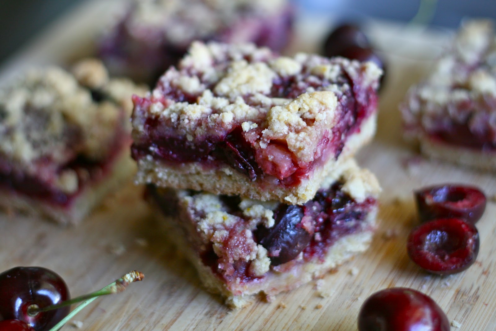 Bake a holic Fresh Cherry Crumb Bars