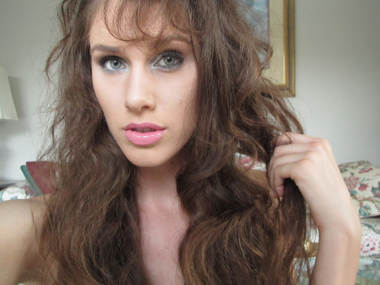 http://4.bp.blogspot.com/-xdHWzN5omzA/TosuE6jvVeI/AAAAAAAAAh0/l9r-678cnpM/s1600/leona-lewis-official-music-video-collide-avicci-photo-picture-makeup-tutorial-look-how-to-cosmetics-make-up-leona-lewis-435435-diamondsandheels14.jpg