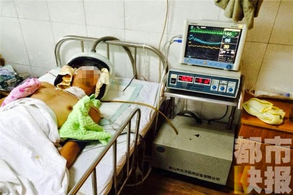 Guru Dibelasah Separuh Mati Sebab Ambil Gambar Pelajar Mandi Guru Dibelasah Separuh Mati Sebab Ambil Gambar Pelajar Mandi, Pelajar Sekolah Mandi Bogel, Budak Sekolah Ditangkap Mandi Oleh Guru, Pelajar Mandi Diintip, Pelajar Dirakam Ketika Mandi, Guru Rakam Pelajar Mandi, Cikgu Rakam Murid Mandi, Rakaman Perempuan Mandi, Wanita Mandi Dirakam