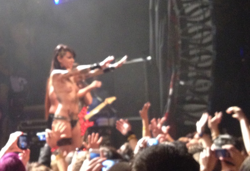 Hot Naked Girl Concert Pic