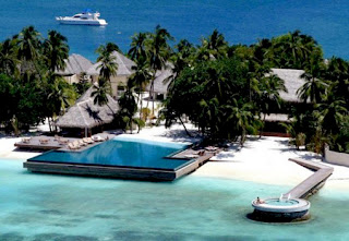 Amazing Outdoor Pool Designs Amazing Outdoor Pool Designs