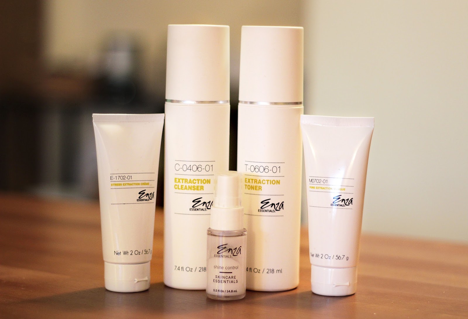 AUTEUR ARIEL Enza Essentials Skin Care Review VIDEO