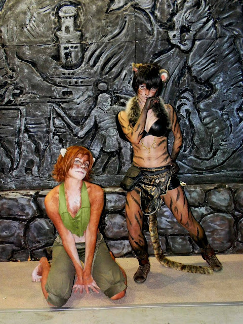 Chicas disfrazadas de personajes de Elder Scrolls y Skyrim 21 Cosplay de felinas khajiitas, gatas de Skyrim