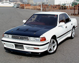 Toyota Cresta X80, japoński sportowy sedan, tylnonapędowy, napęd na tył, RWD, drifting, zdjęcia, tuning