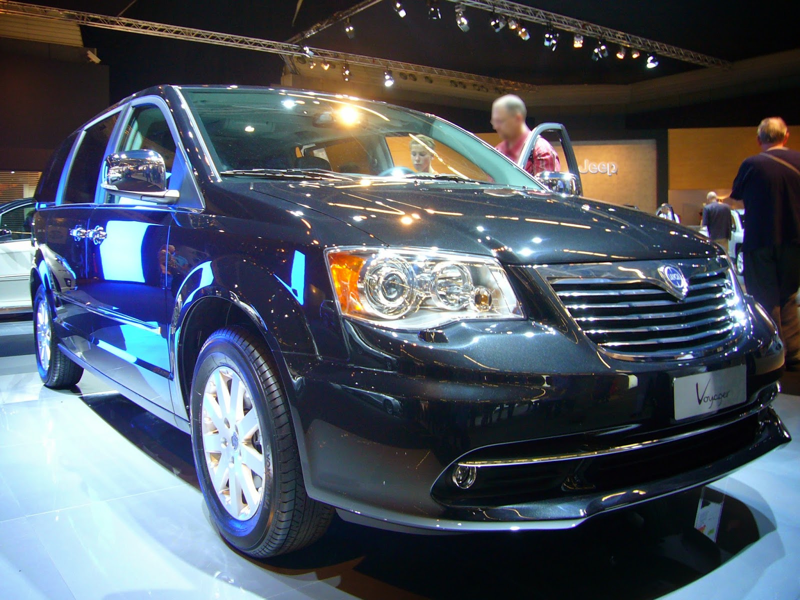 Lancia Voyager (front quarter) Lancia Voyager (front quarter)