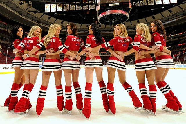 >>> Empieza el DRAFT (13 Torneo) - Pgina 2 Nhl+ice+girls+crew+shovel+hot+sexy+skirt