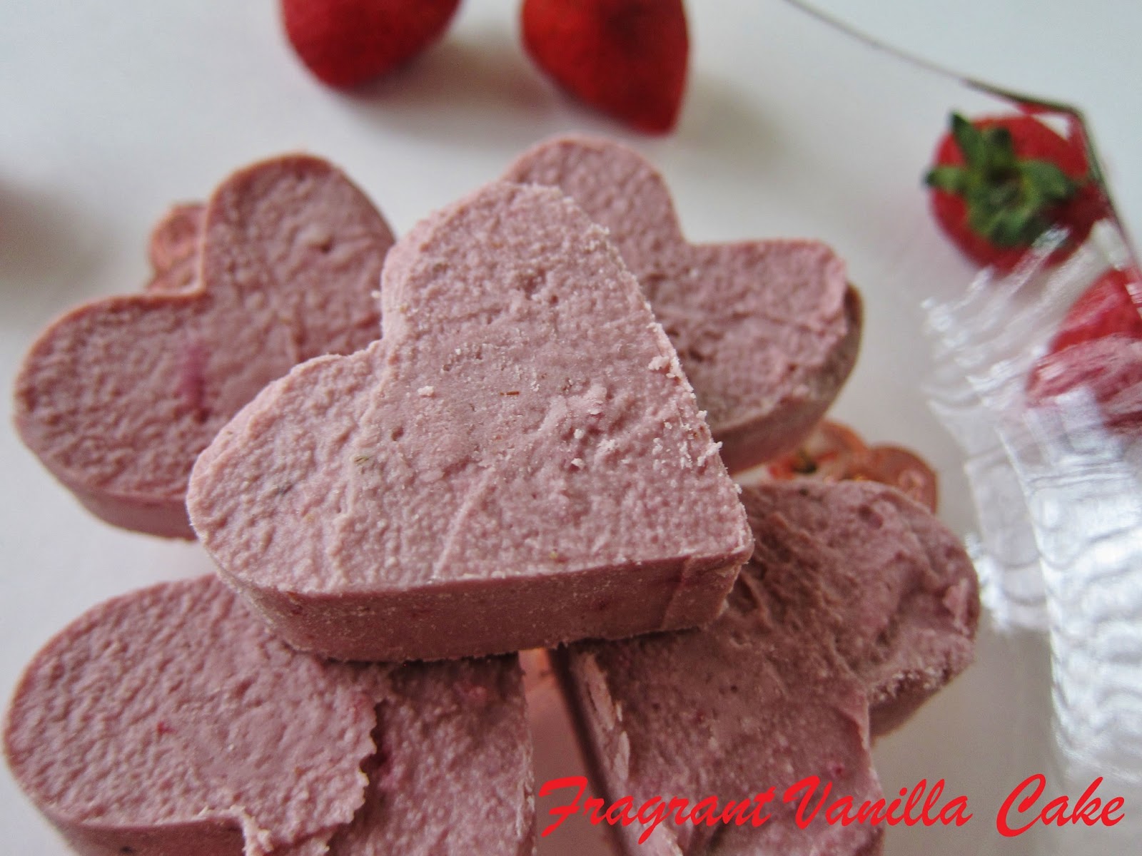 Raw Strawberries and Cream Fudge Fragrant Vanilla Cake