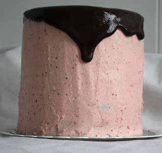 Layer cake_chocolate_strawberry_tarta