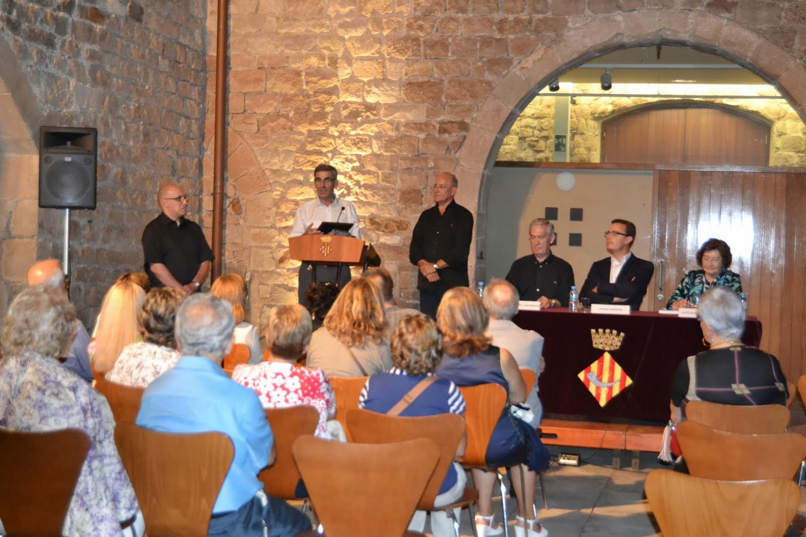 PRESENTACIÓN DEL HIMNO DE NUESTRA ASOCIACIÓN EN EL CASTILLO DE CORNELLÁ (BARCELONA)