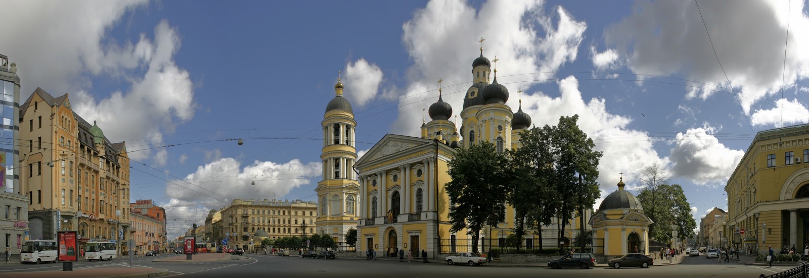 Владимирский собор и метро Владимирская