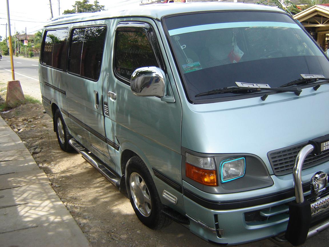 Toyota HIACE Commuter 18seater Model 2000 For Sale Pangasinan