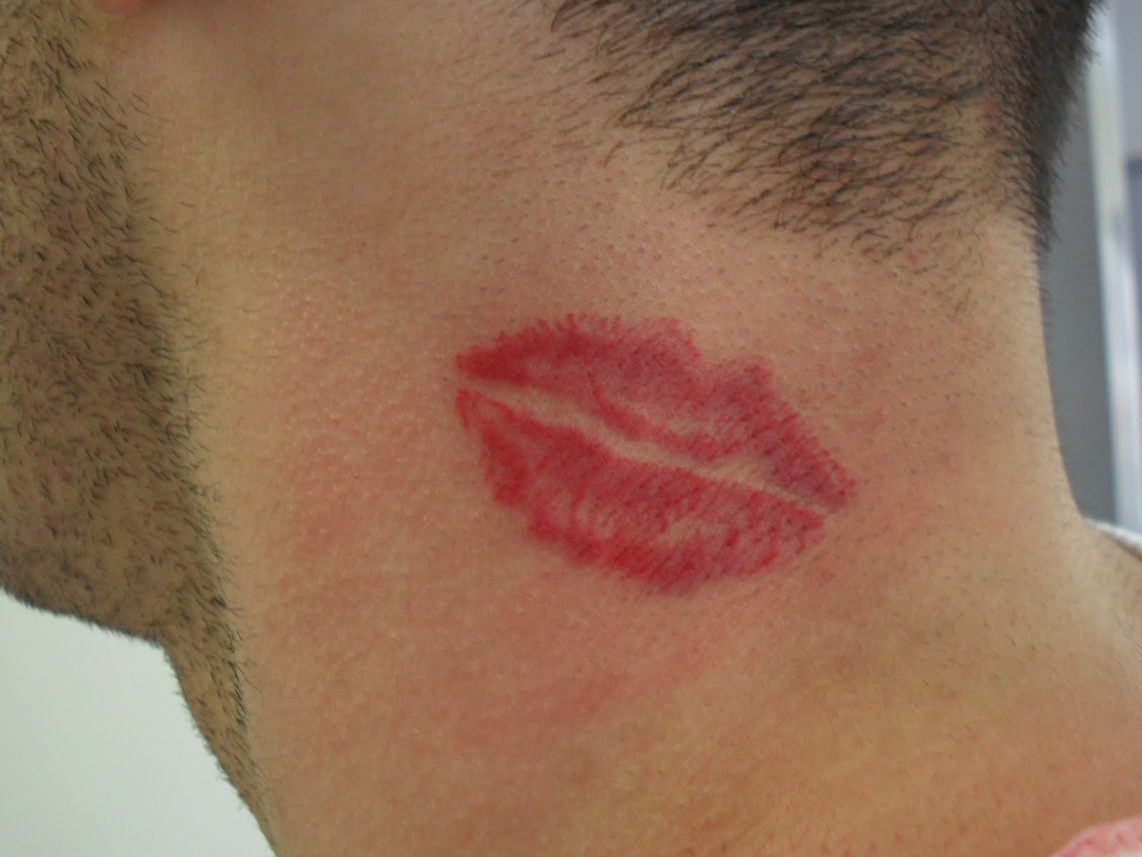 inkuts tattoo beijo inkuts tattoo beijo