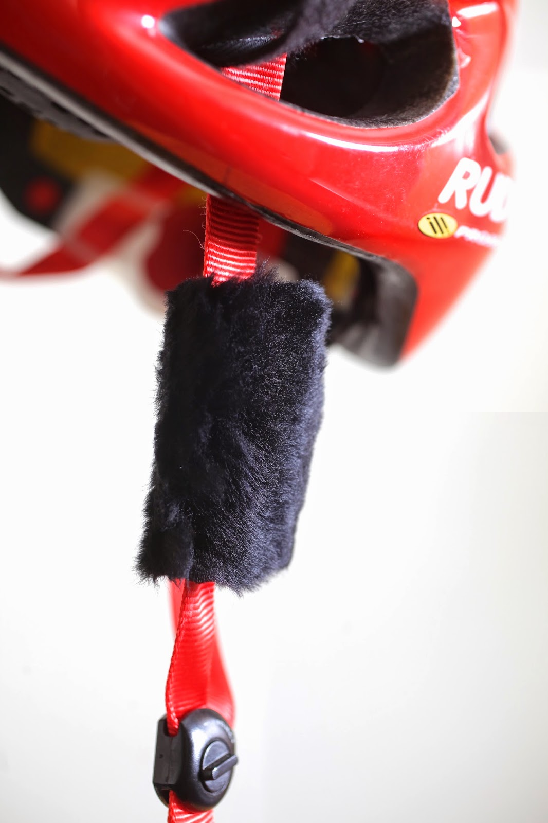 Living in THE BIG RING The CatEars family of wind blocking devices