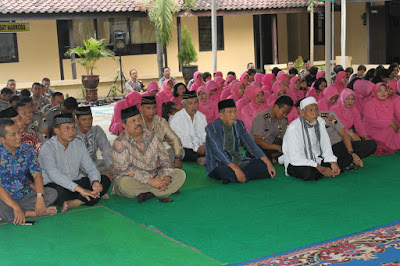 DANDIM 0725/SRAGEN HADIRI HUT BHAYANGKARA KE -69 TH. 2015 POLRES SRAGEN