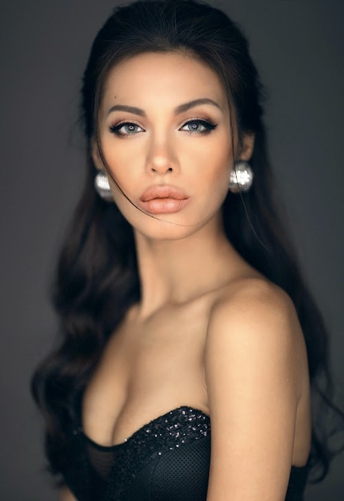"Another Angeline Jolie" of Vietnamese "Another Angeline Jolie" of Vietnamese