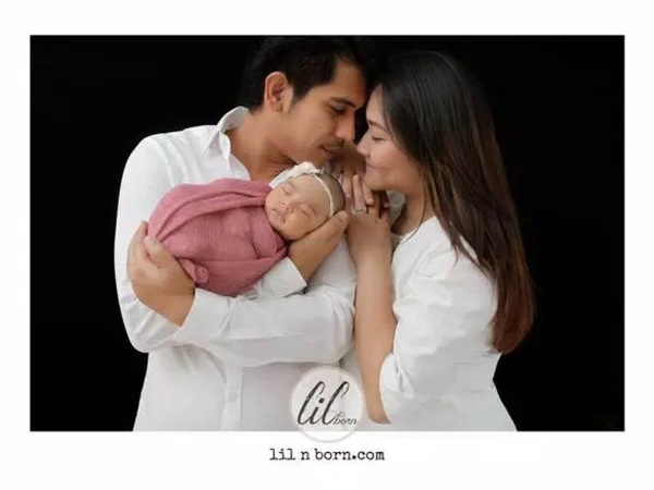 EKSKLUSIF: Gambar Terkini Puteri Sulung Zulhuzaimy Dan Misz Erna Yang COMEL!! EKSKLUSIF: Gambar Terkini Puteri Sulung Zulhuzaimy Dan Misz Erna Yang COMEL!!