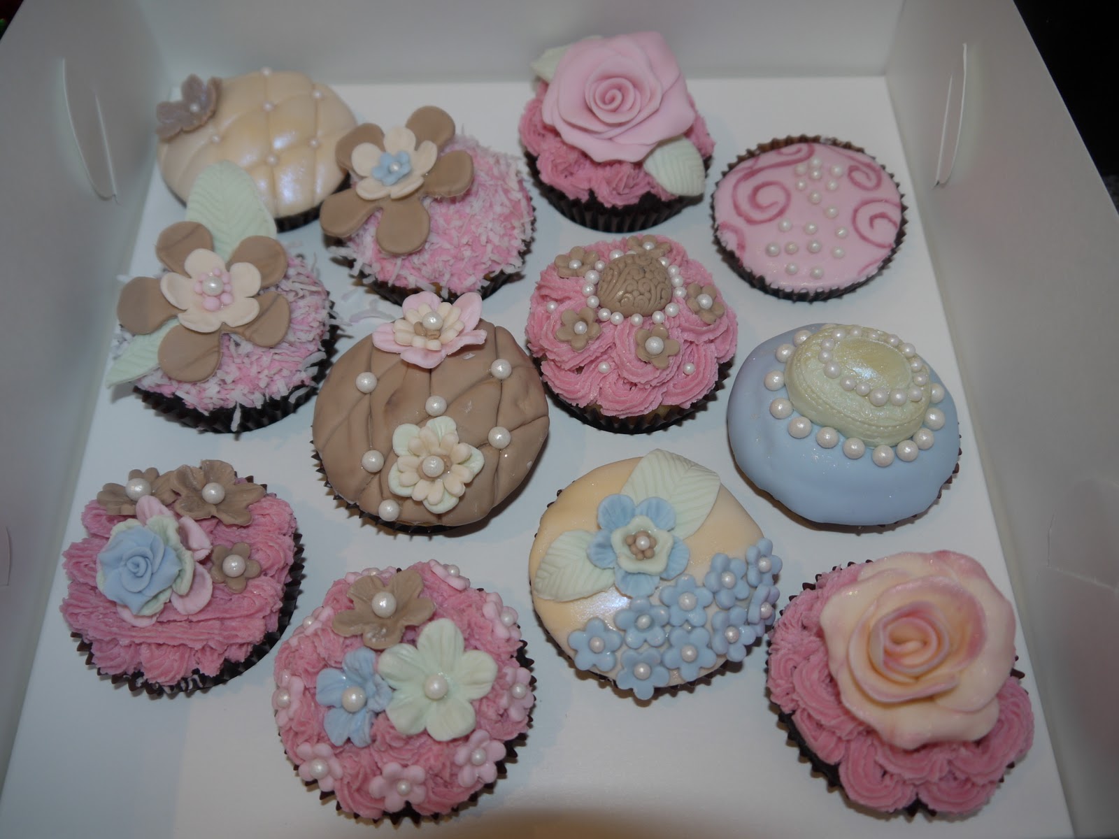 Sugar on Top: High Tea Cupcakes - Shabby Chic