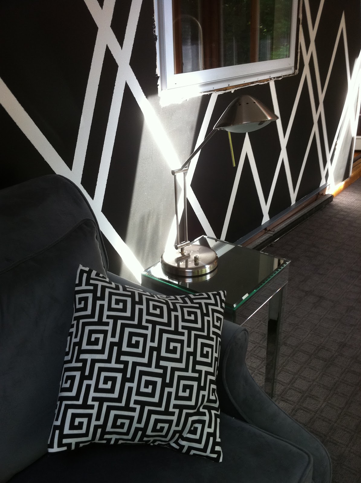 Decor4poor Goodwill Light