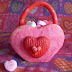 Sac coeur et ses bonbons<br>de messages doux</br>