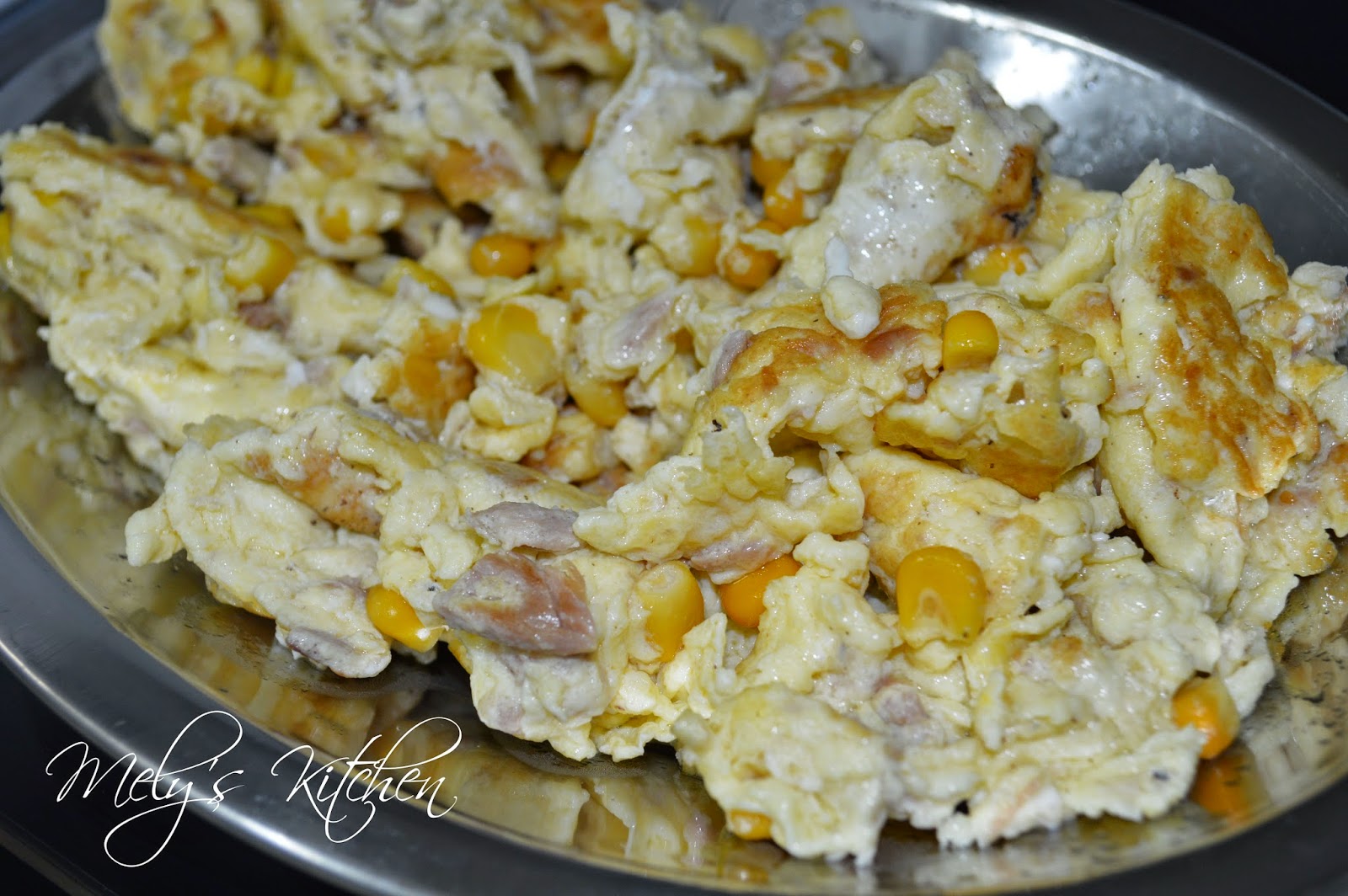 Mely's kitchen Scrambled Egg with Corn and Tuna Flakes