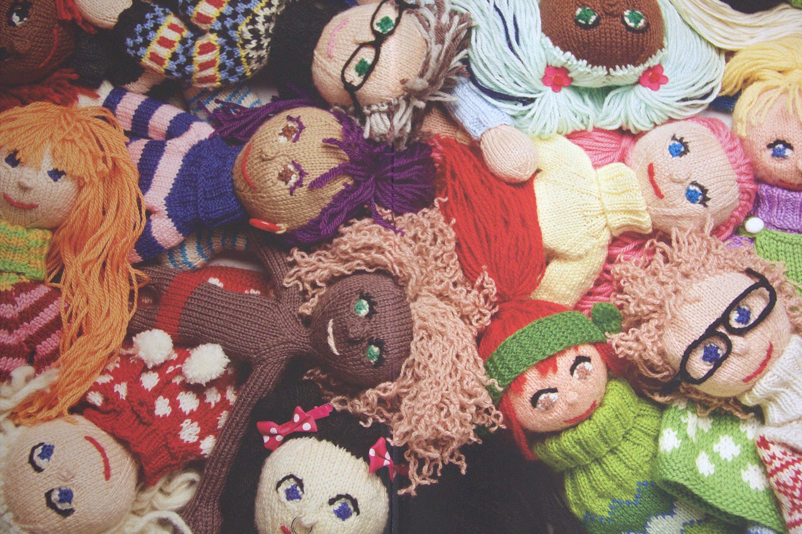 arne and carlos knitted dolls