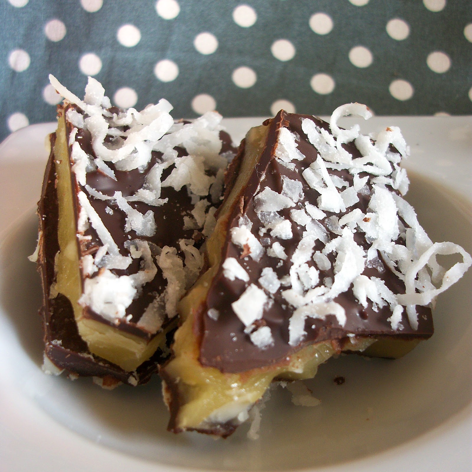 Sexy Vegan Mama Macadamia Coconut Toffee