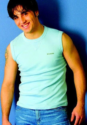 David Bustamante sonriendo David Bustamante sonriendo