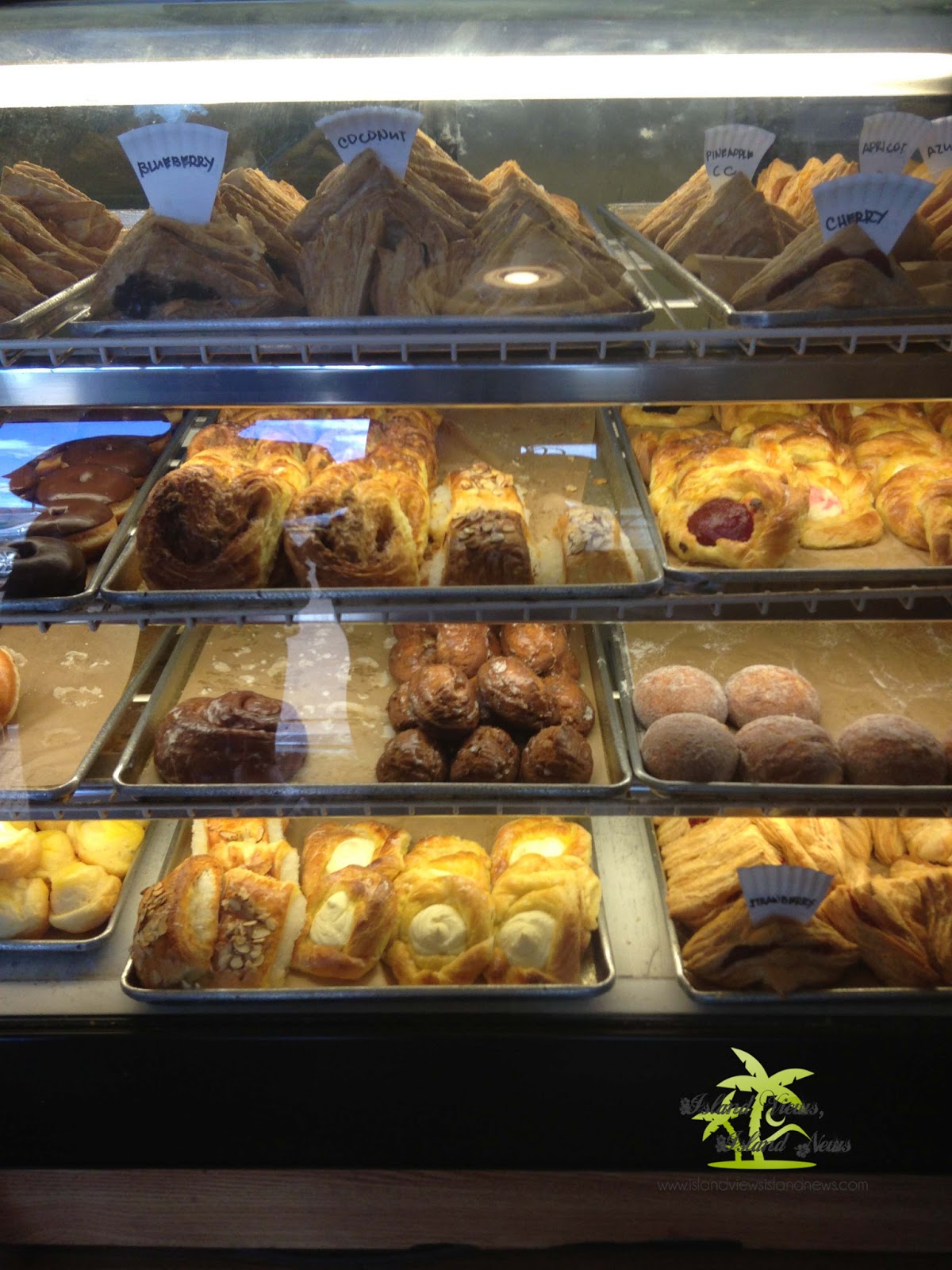 Hawaii Mom Blog Paalaa Kai Bakery North Shore Day Trip Stop 1