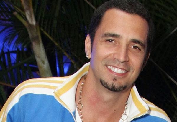 ACONTECEENOTICIAS: FESTA NO AP:CANTOR LATINO PODE SER PAI DE MENINA EM CIDADE DE MINAS.