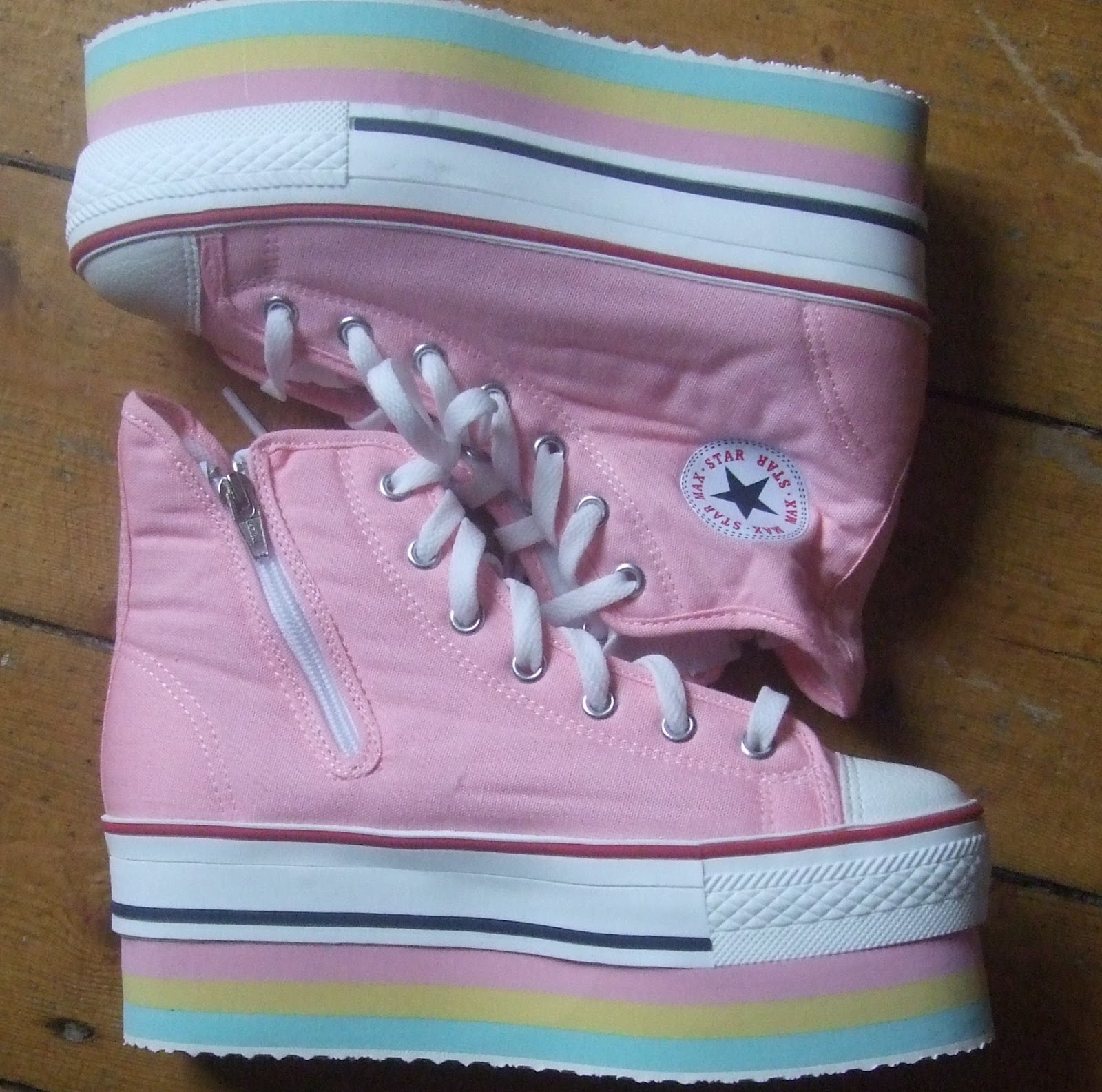 Platform Converse Sneakers