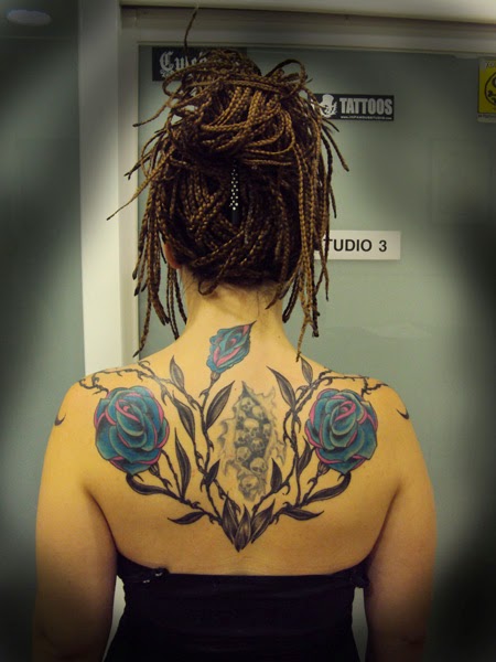 tatuajes de rosas para hombres Tattoo 946 Página 1 de 1