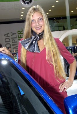 Moscow auto show girls pictures