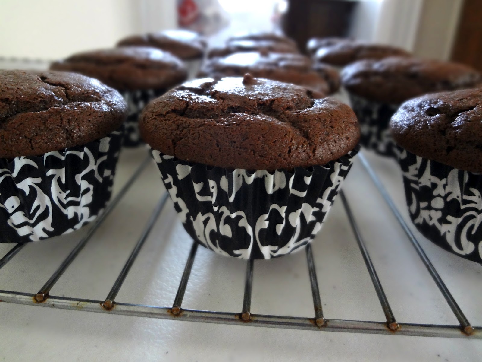 The Cooking Actress Dark Chocolate Peanut Butter Cupcakes