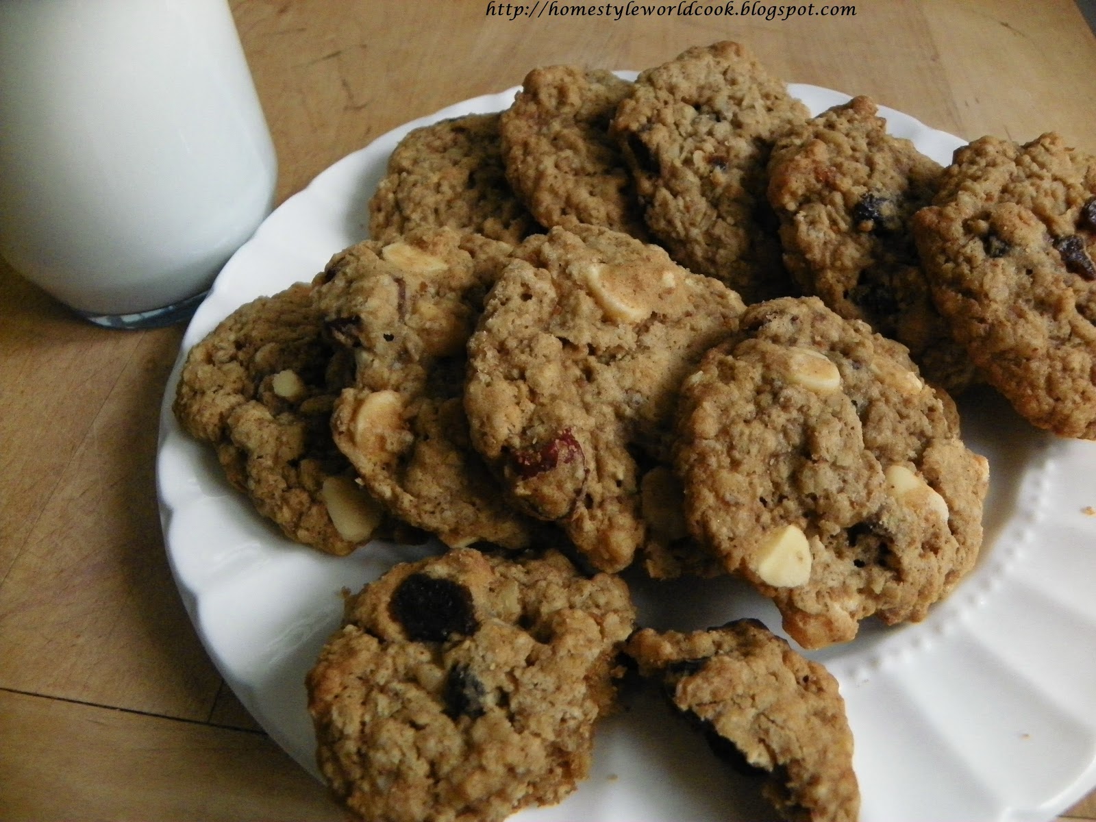 Homestyle Cooking Around The World Vanishing Oatmeal Raisin Cookies