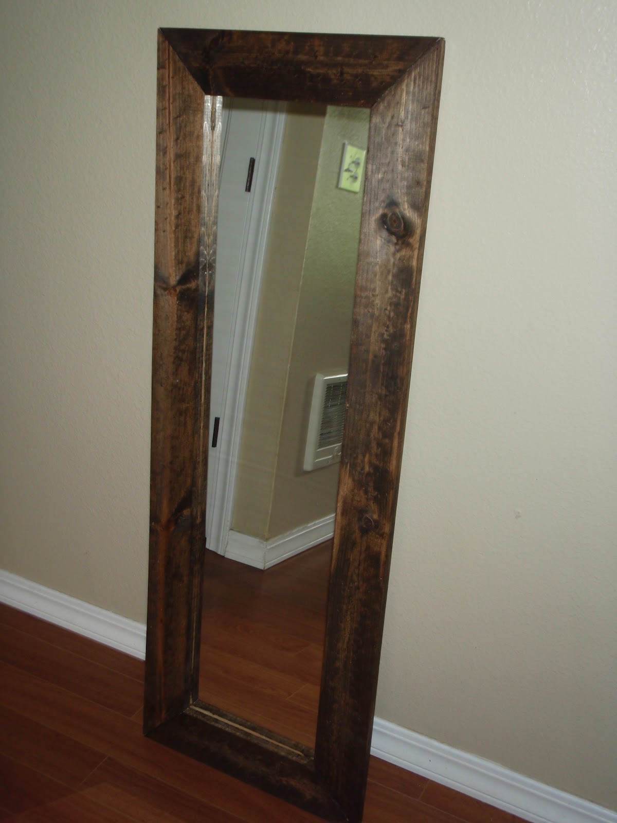 Tons of Fun Momma DIY Full Length Mirror