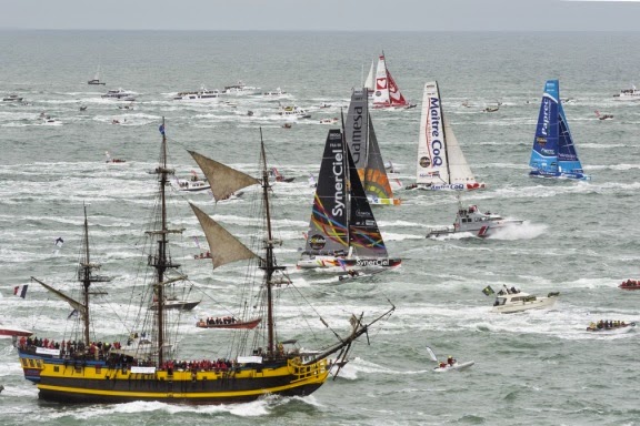 Plus de 20 bateaux attendus sur le Vendée Globe 2016 ! (ici départ 2012) Plus de 20 bateaux attendus sur le Vendée Globe 2016 ! (ici départ 2012)