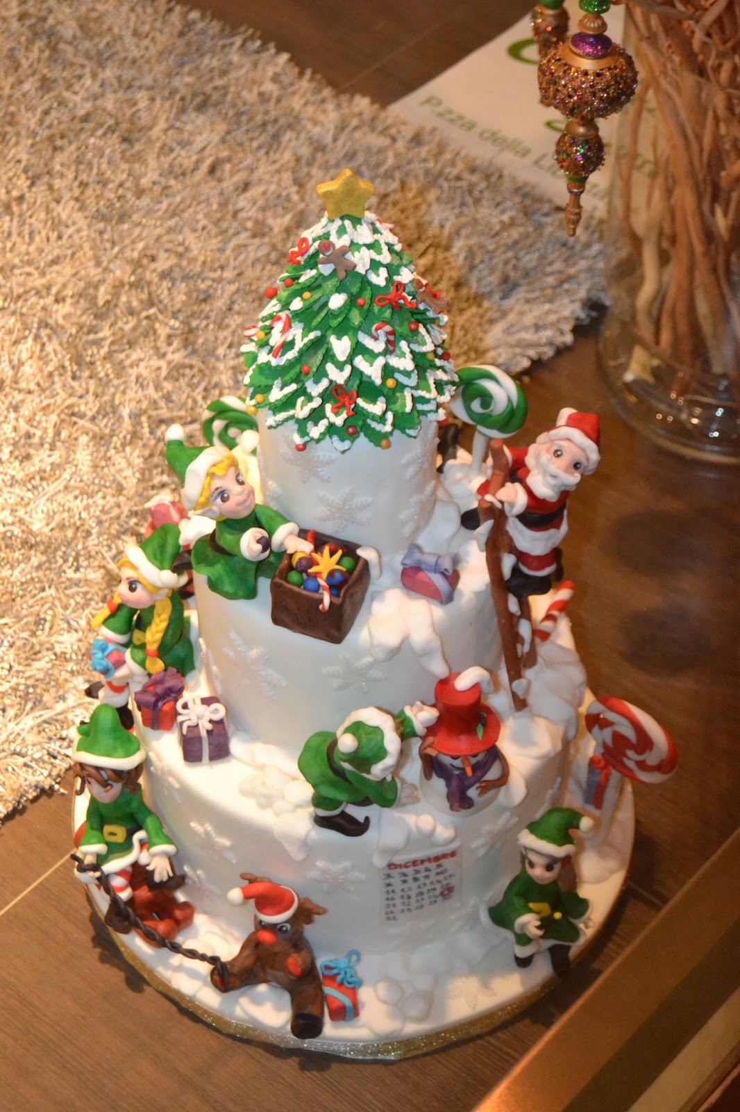 Dolce Universo realizza torte artistiche di compleanno e ...