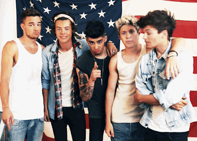 http://4.bp.blogspot.com/-y9hJl4_dIlo/UpSu00Z0g6I/AAAAAAAABDI/ZFn4R7JQZCA/s1600/one-direction-details-1d-day-simon-cowell.gif