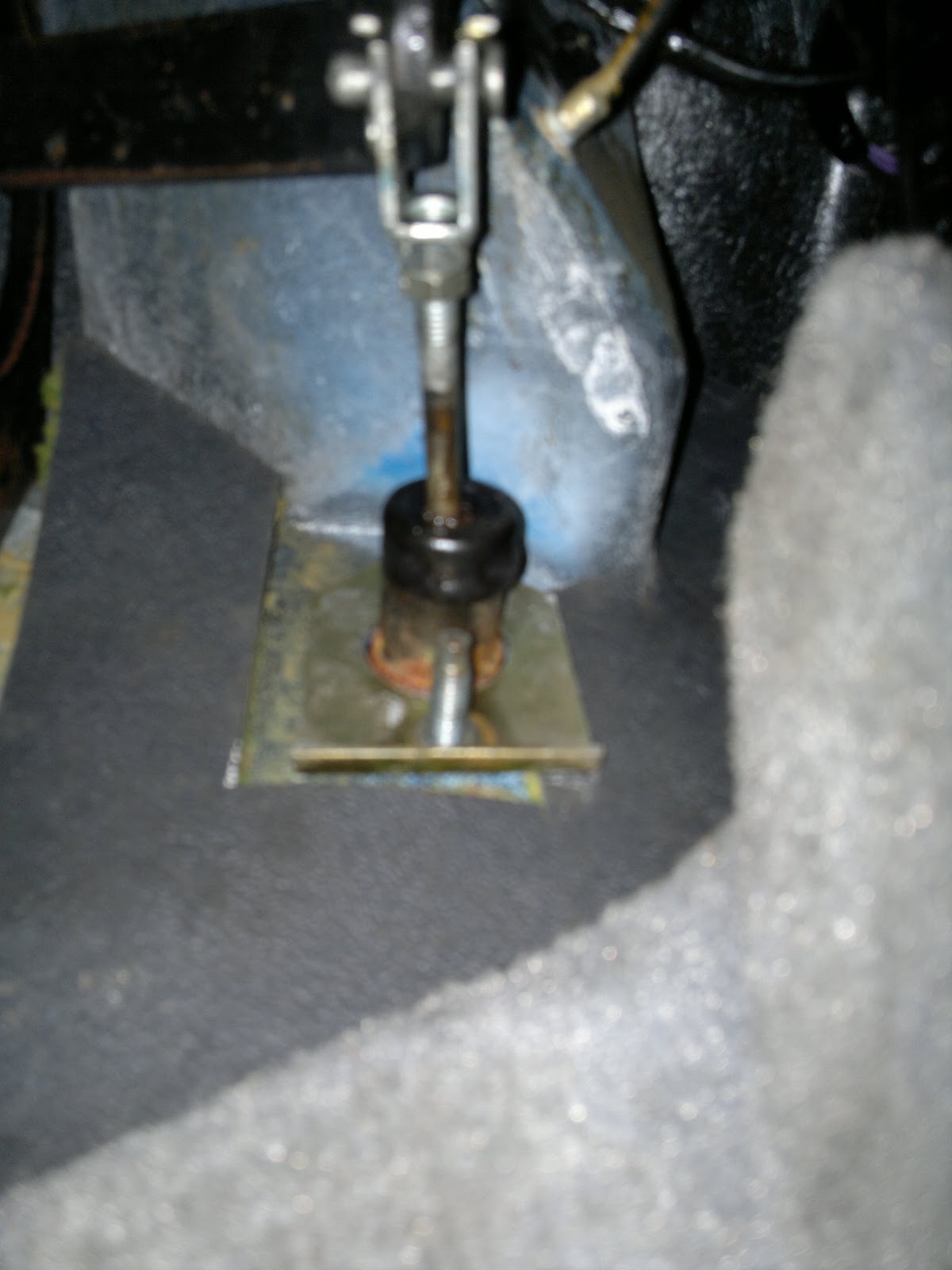 Lotus Excel Restoration Clutch and lights Part 1