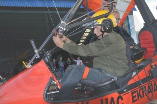 Ο πρώτος ΑμεΑ με δίπλωμα πτήσης trike