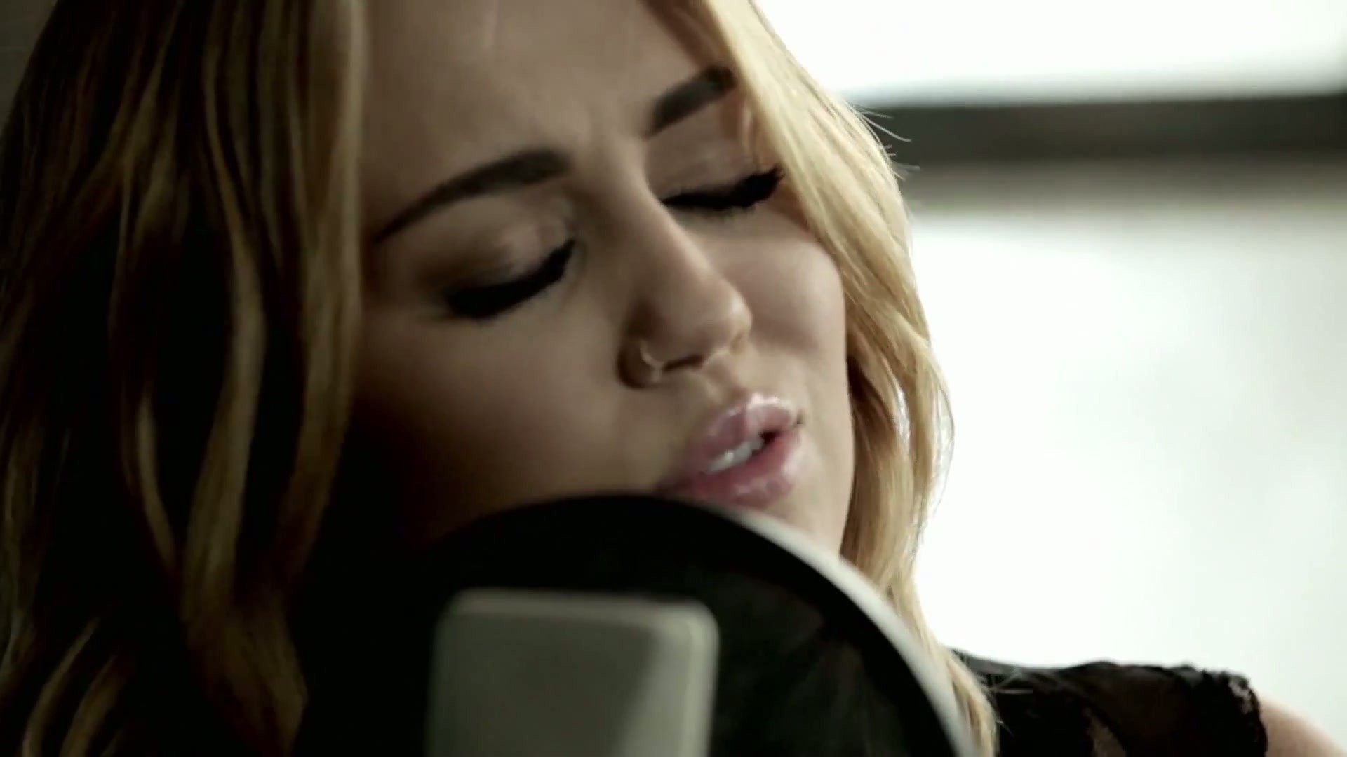 Equipe Cyrus // Sua fonte sobre Miley Cyrus: Fotos de Miley no title=