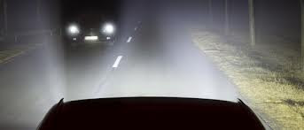 Οδηγίες για ασφαλή νυχτερινή οδήγηση