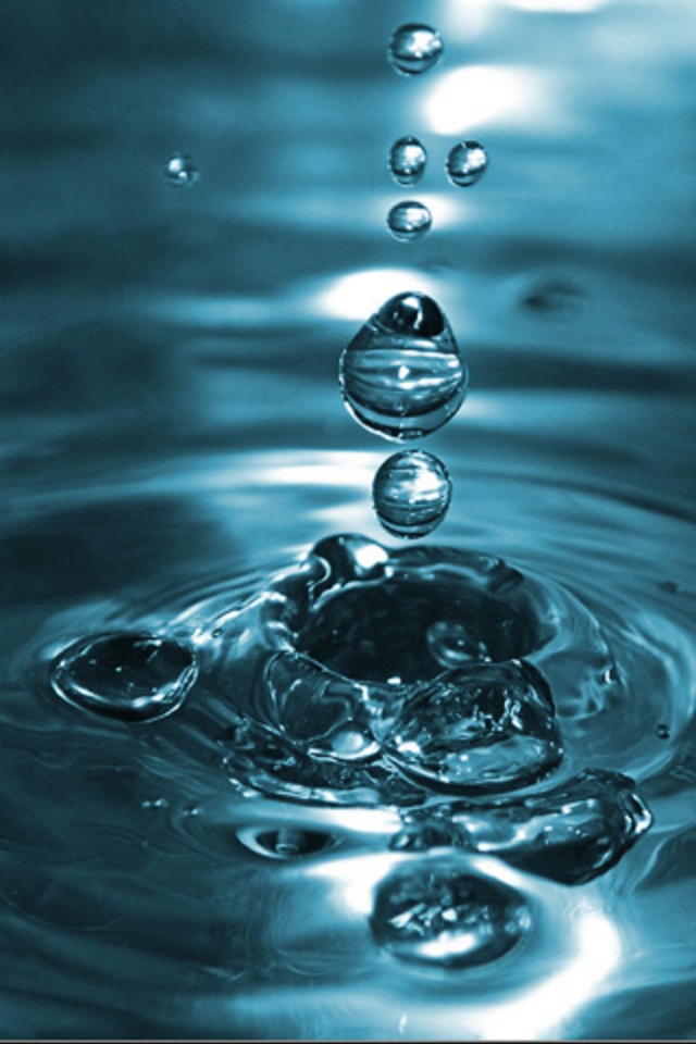 HD Iphone Wallpaper: Water Drop