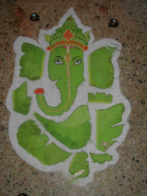Beautiful Rangoli Designs & Patterns For Diwali !